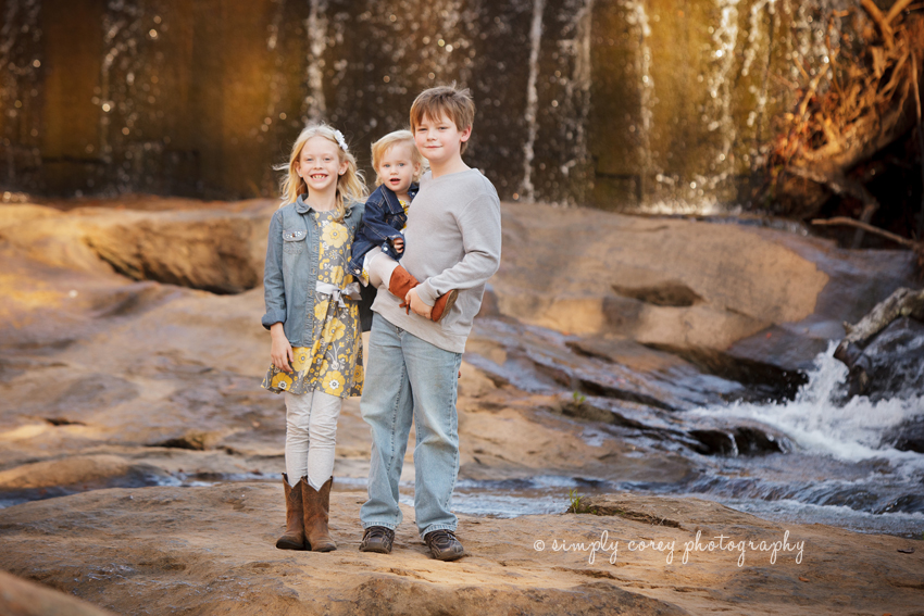 what to wear tips by Douglasville family photographer