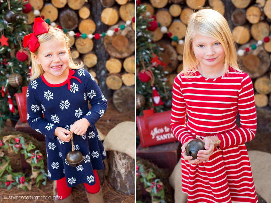 outdoor Christmas mini session by Atlanta children's photographer