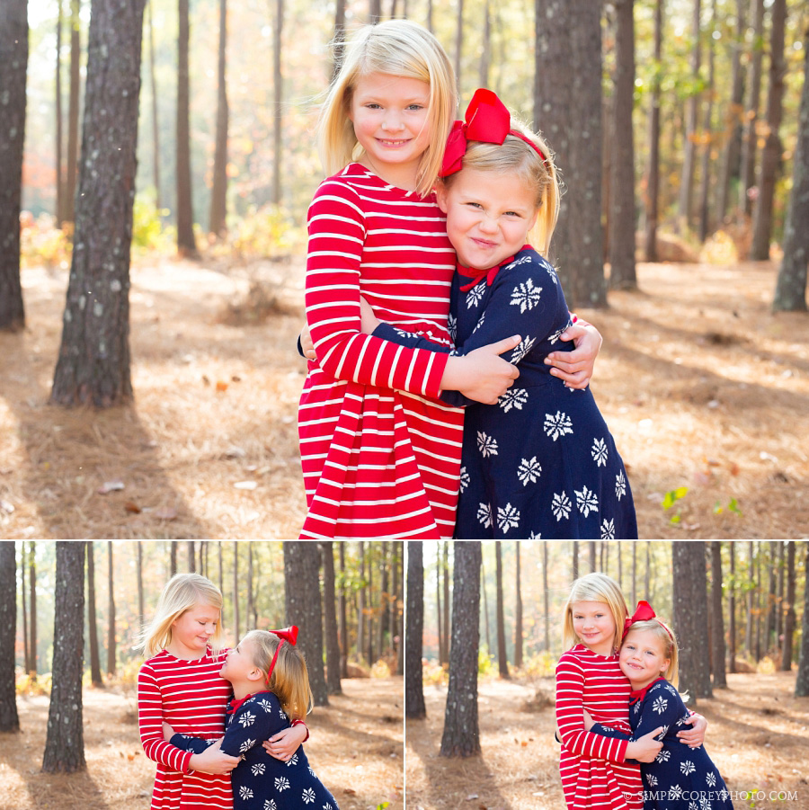 outdoor Christmas mini session by Atlanta family photographer