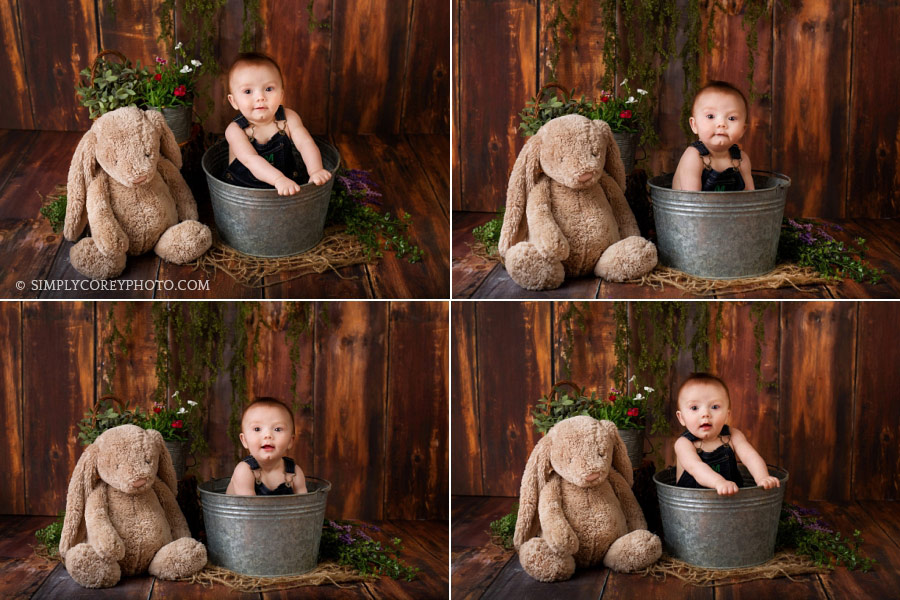 baby photographer Bremen, boy in a bucket with a bunny