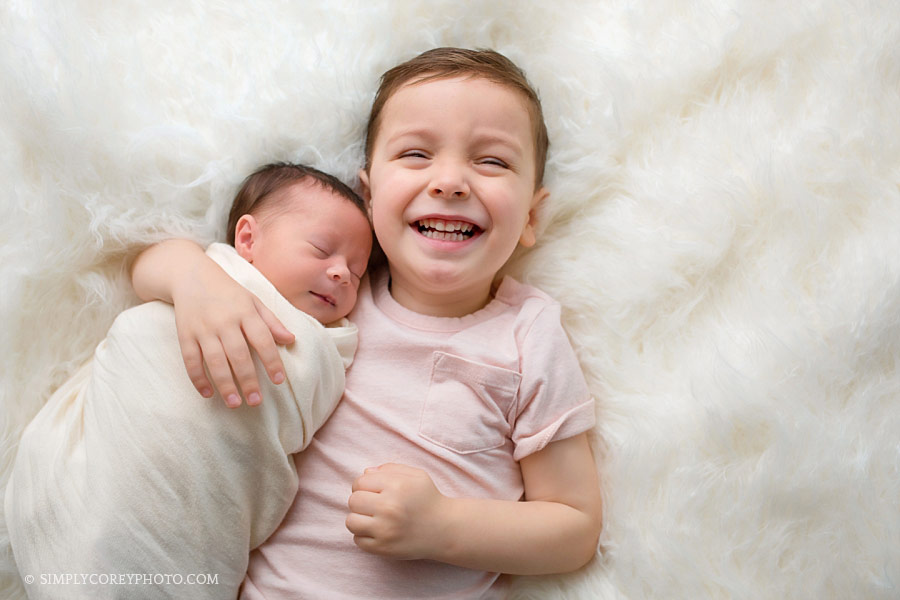 Carrollton-newborn-photographer-sibling-photo-toddler