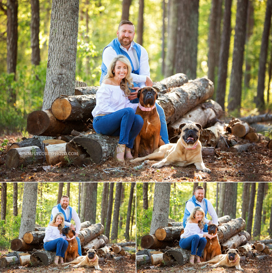 Atlanta family photographer, outside portrait session with two dogs