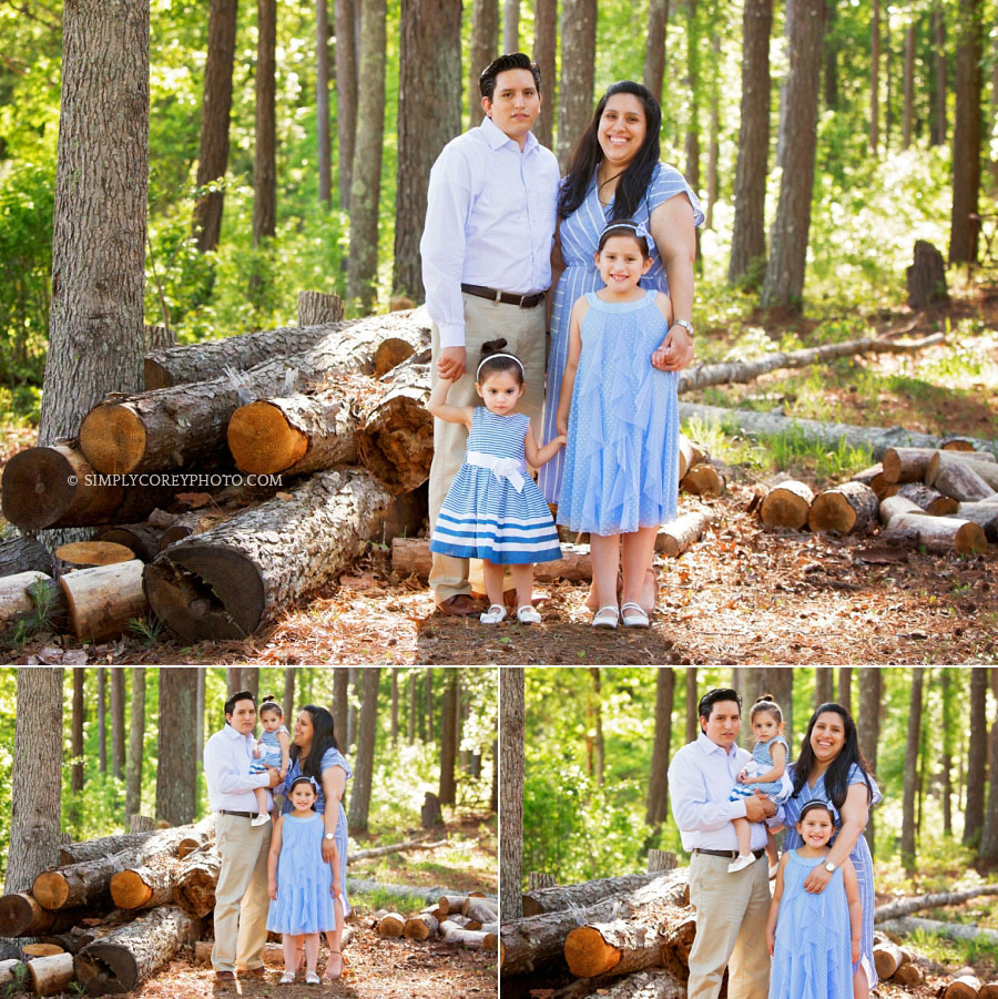 Bremen family photographer, outside family photo with two girls in blue dresses