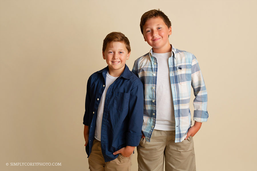 Carrollton family photographer, tween twin brothers