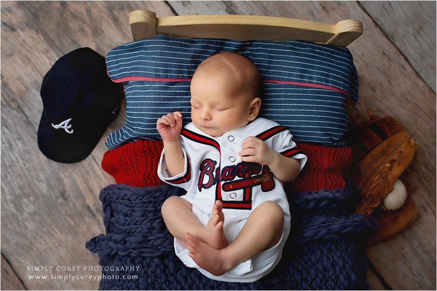 Official Baby Atlanta Braves Gear, Toddler, Braves Newborn Baseball  Clothing, Infant Braves Apparel
