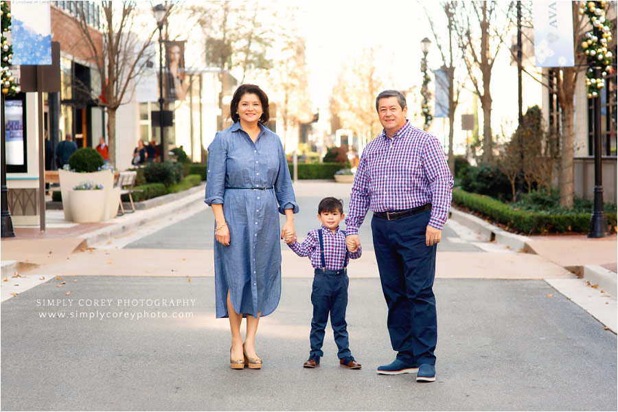 West Georgia family photographer, on location session at Avalon shops