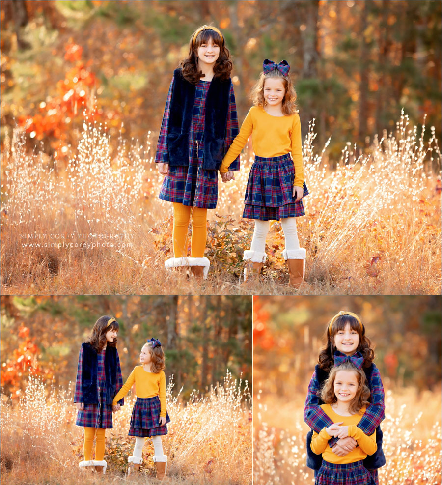 Peachtree City family photographer, kids outside during fall mini session