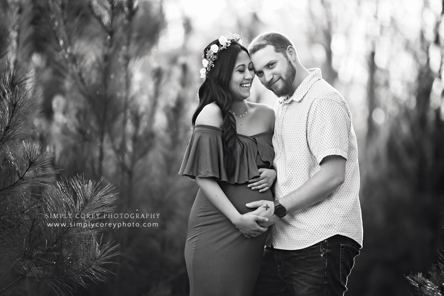 maternity photographer near Atlanta, pregnant couple outside in black and white