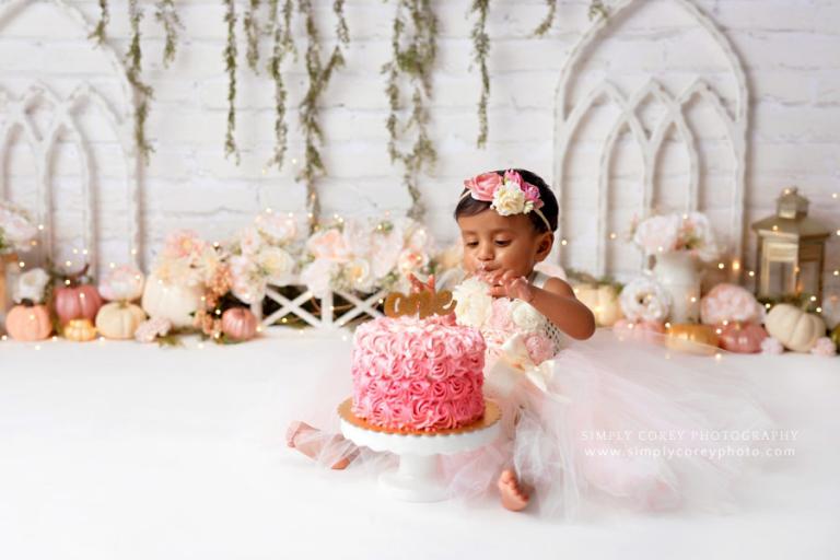 1st Birthday & Cake Smash Photoshoot - Kate Priest Photography