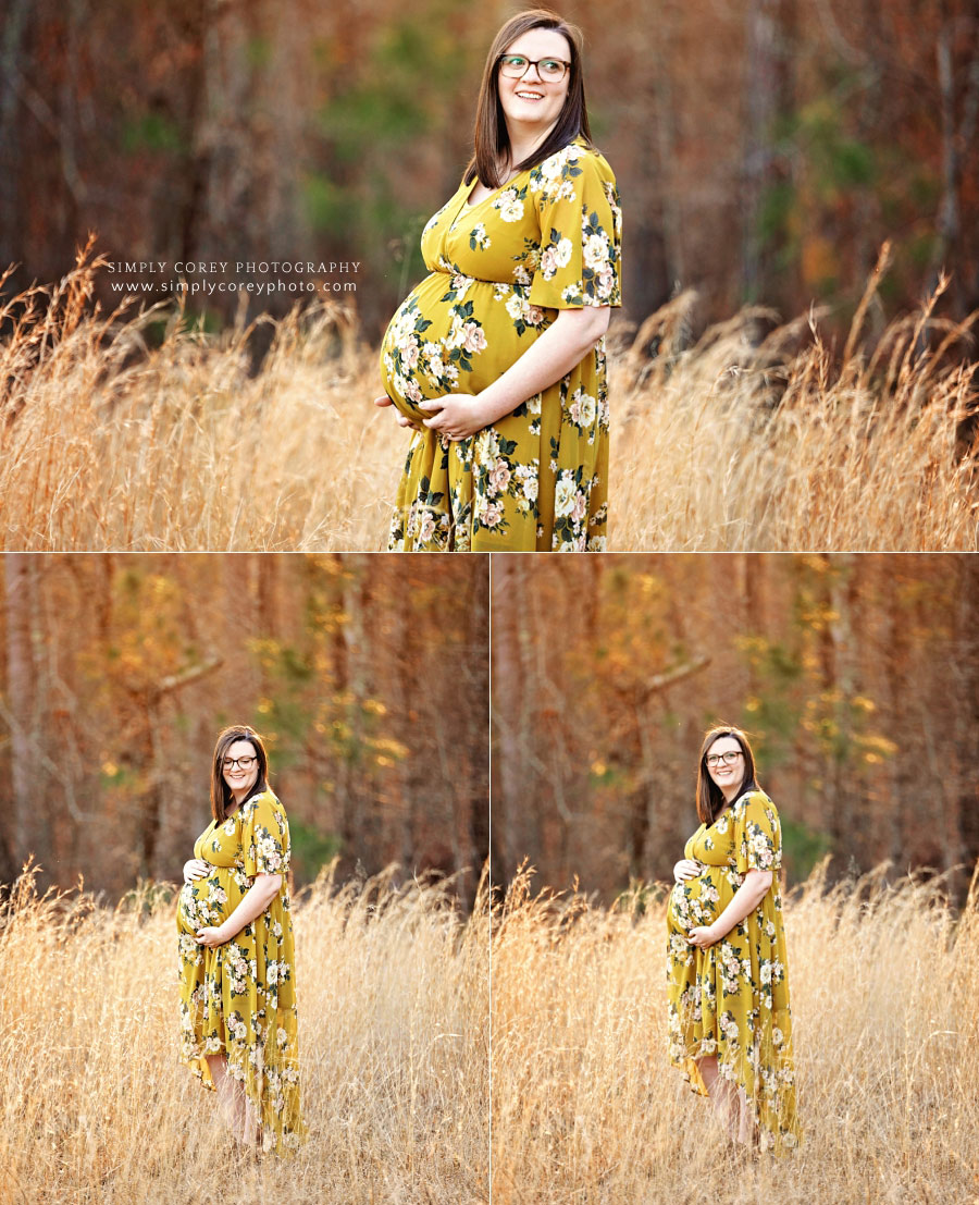 maternity photographer near Douglasville, outdoor pregnancy portrait in field