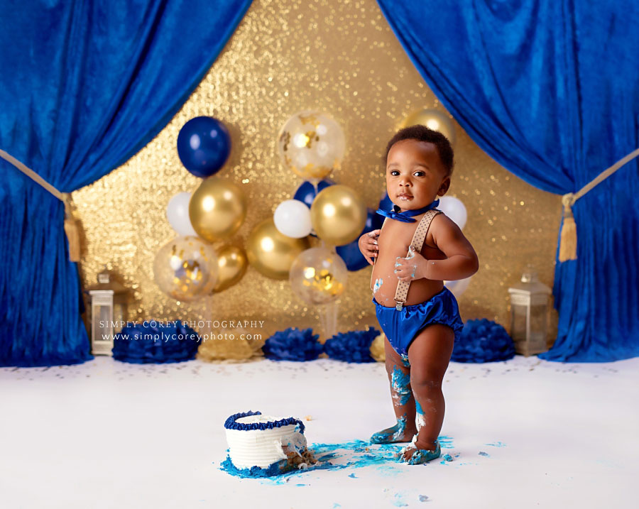 Atlanta baby photographer, gold and royal blue prince cake smash
