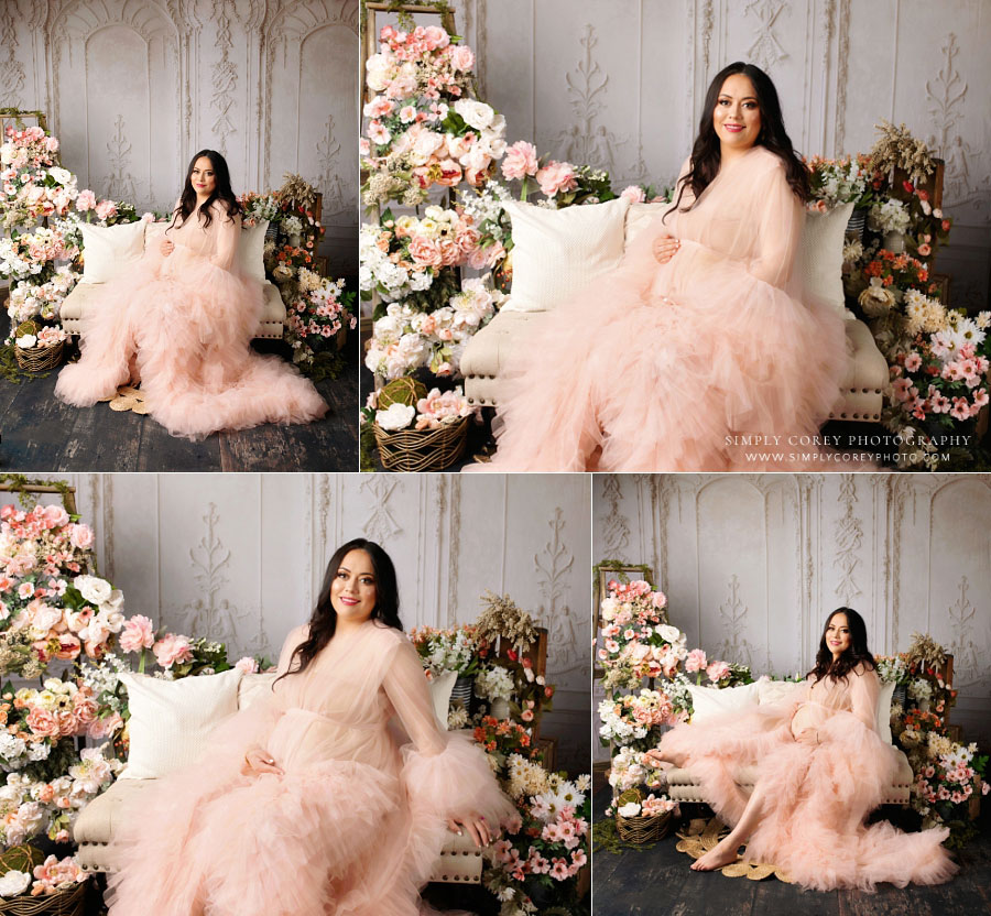 Bremen maternity photographer, studio session with pink tulle robe and flowers