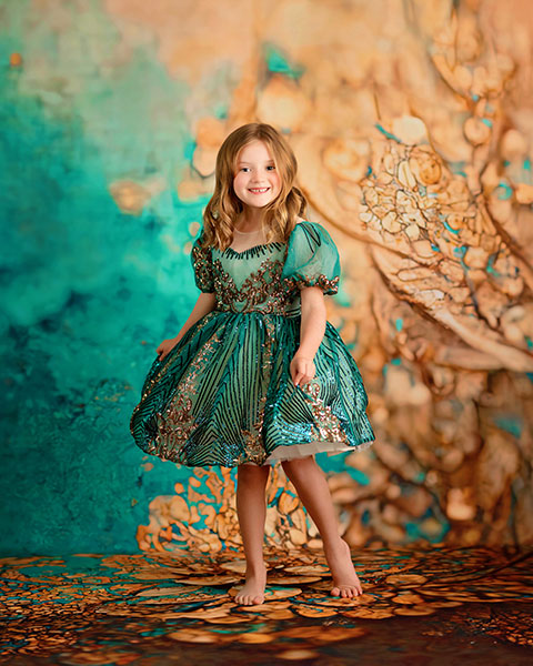 Newnan dream dress photographer for children, gold and teal studio set